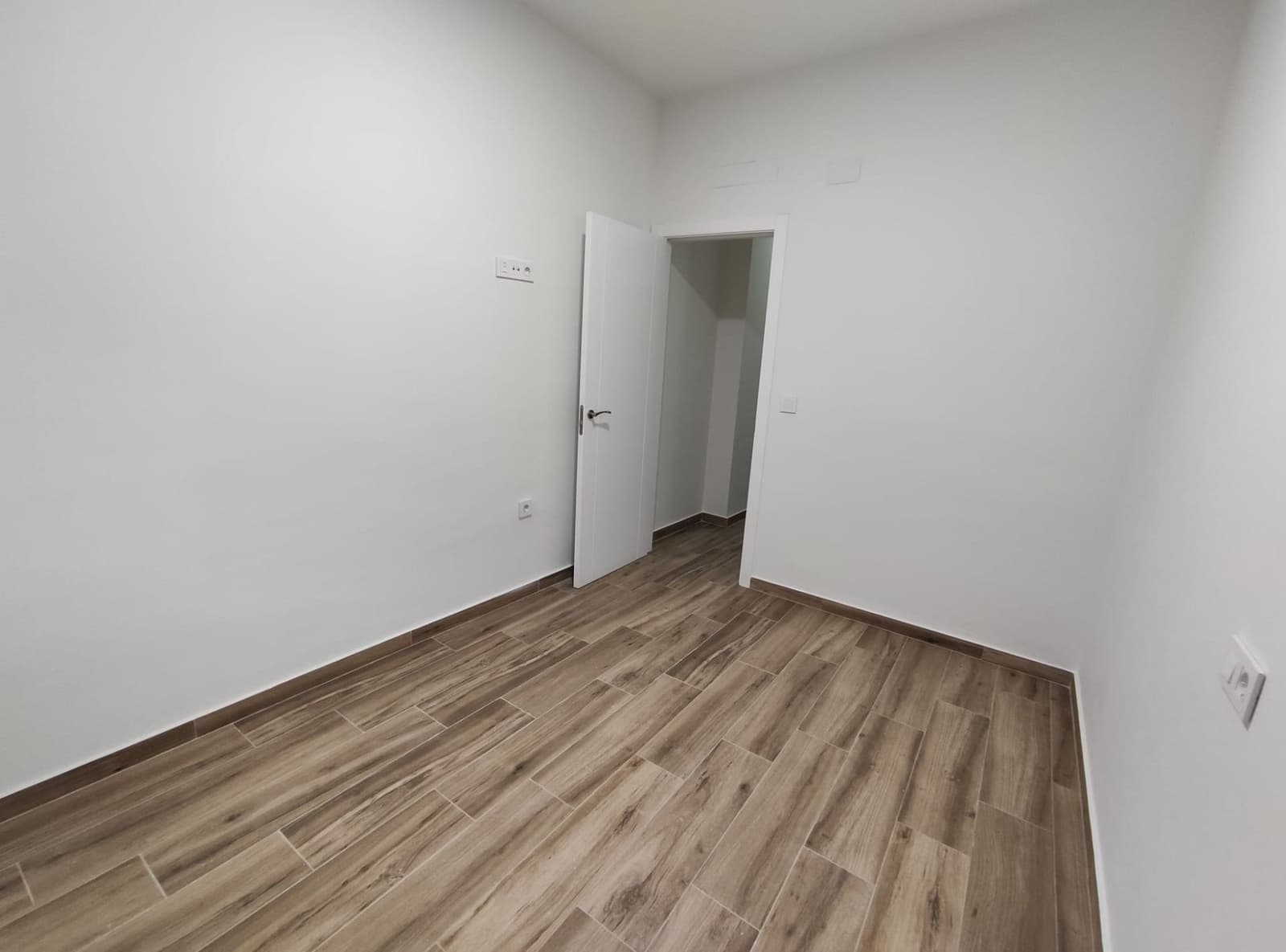 3 bedroom Townhouse for sale in Petrel / Petrer with pool - € 160,000 (Ref: 4667070)