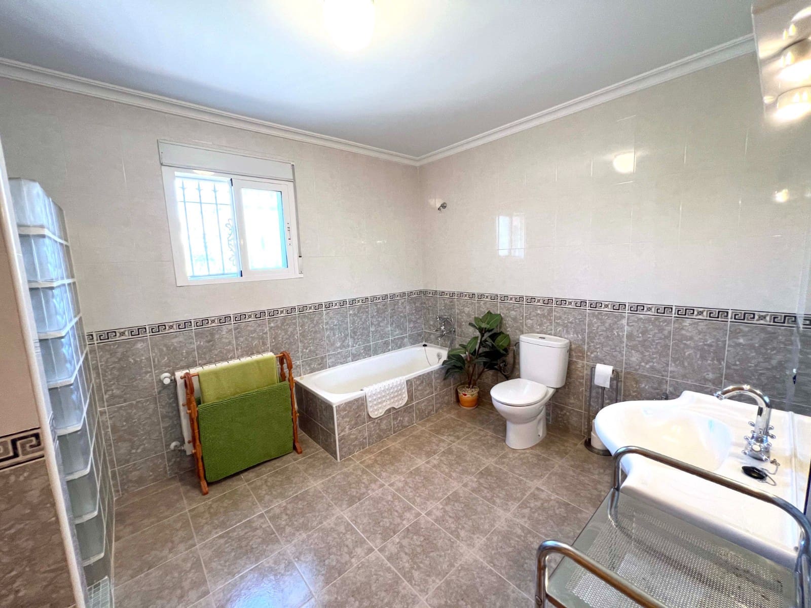 3 chambre Villa/Maison à vendre à Macisvenda avec piscine garage - 295 000 € (Ref: 4671709)