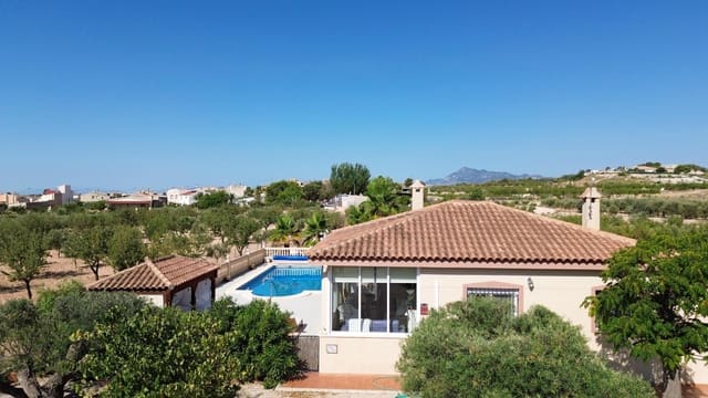 3 slaapkamer Villa te koop in Macisvenda, Abanilla met zwembad garage - € 295.000 (Ref: 4671709)