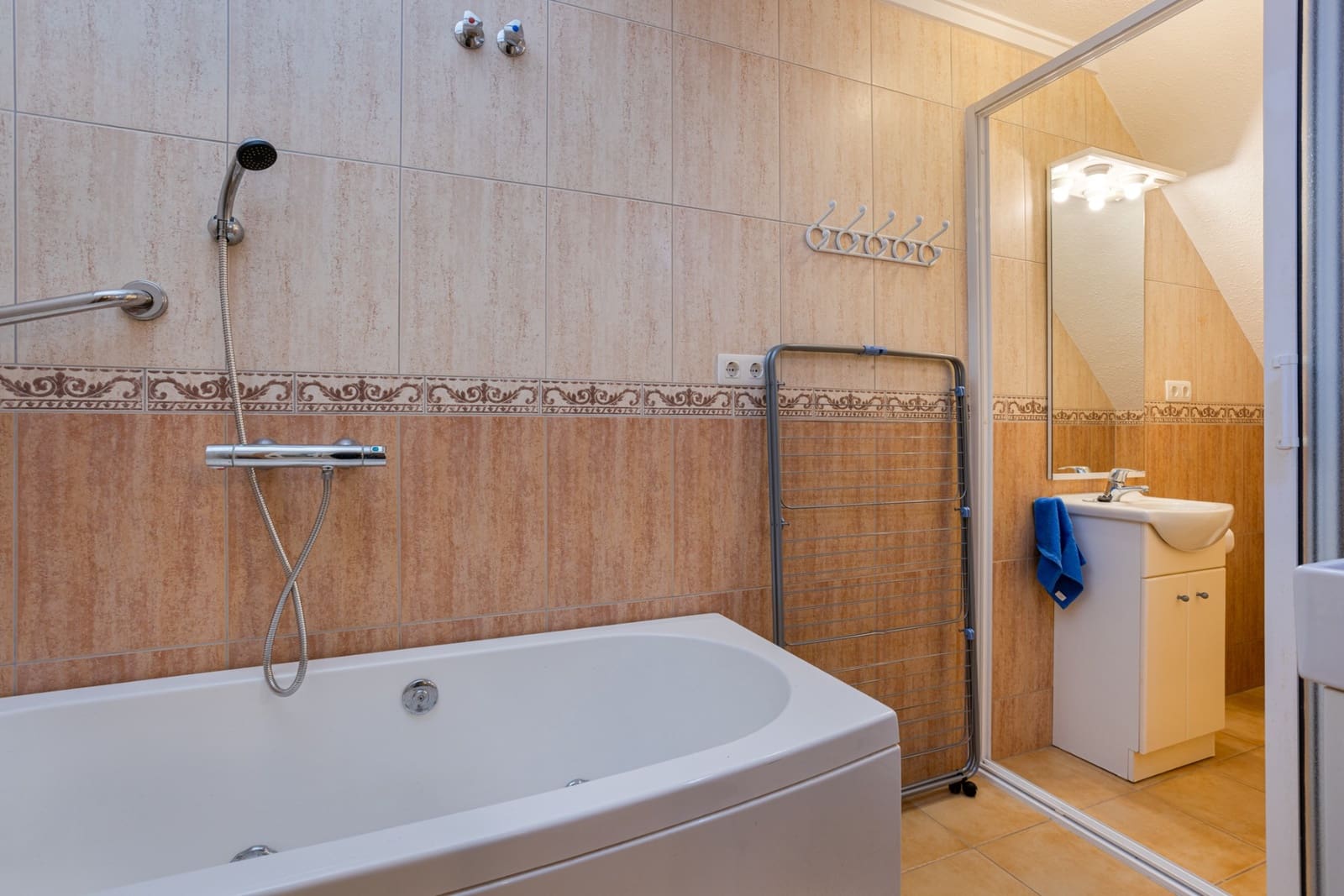 3 slaapkamer Villa te koop in El Chaparral met zwembad - € 146.900 (Ref: 4683466)