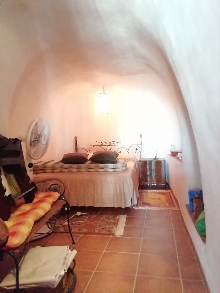 5 bedroom Villa for sale in Fortuna with pool - € 319,995 (Ref: 4704725)