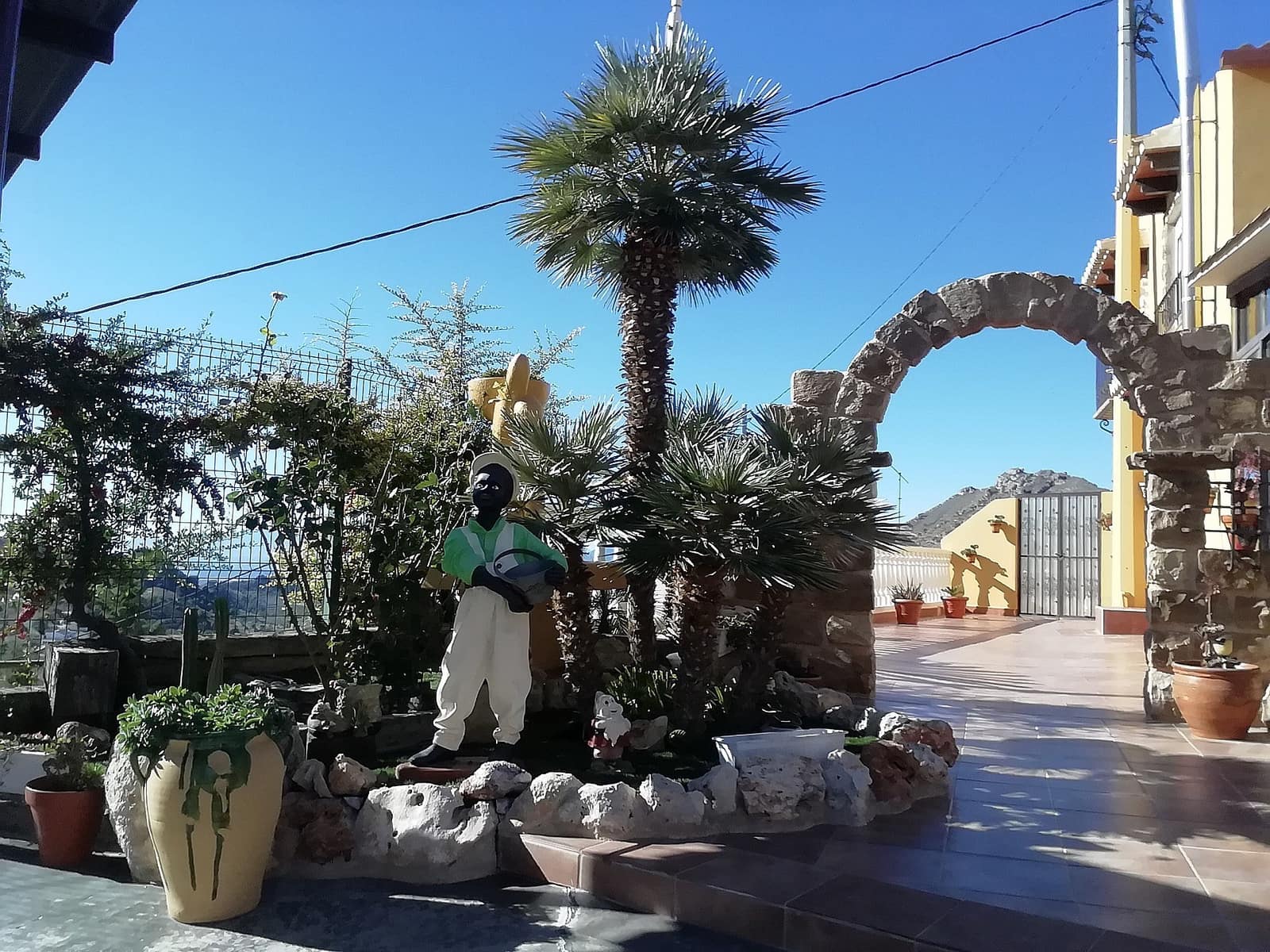 5 bedroom Villa for sale in Fortuna with pool - € 319,995 (Ref: 4704725)