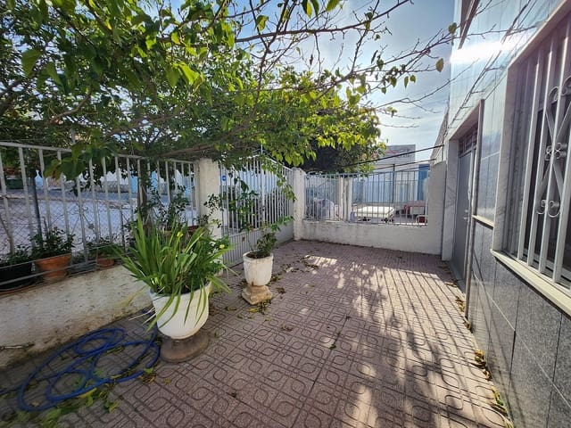 6 soveværelse Byhus til salg i Yecla med swimmingpool garage - € 119.500 (Ref: 4704729)