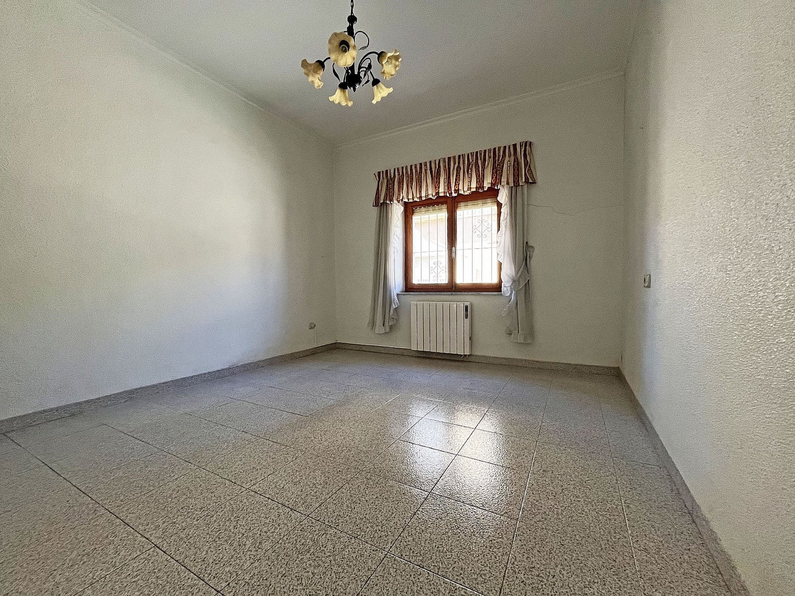 3 slaapkamer Huis te koop in Pinoso met zwembad garage - € 148.000 (Ref: 4704731)