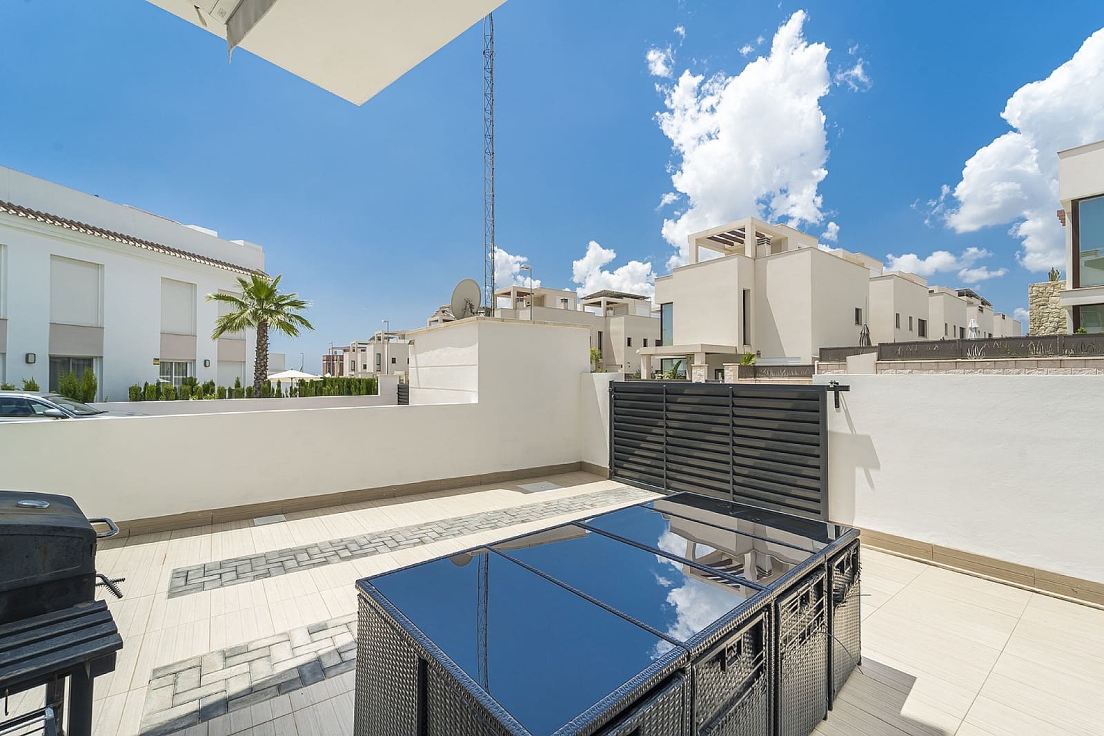 4 bedroom Villa for sale in Ciudad Quesada with pool - € 410,000 (Ref: 4704734)