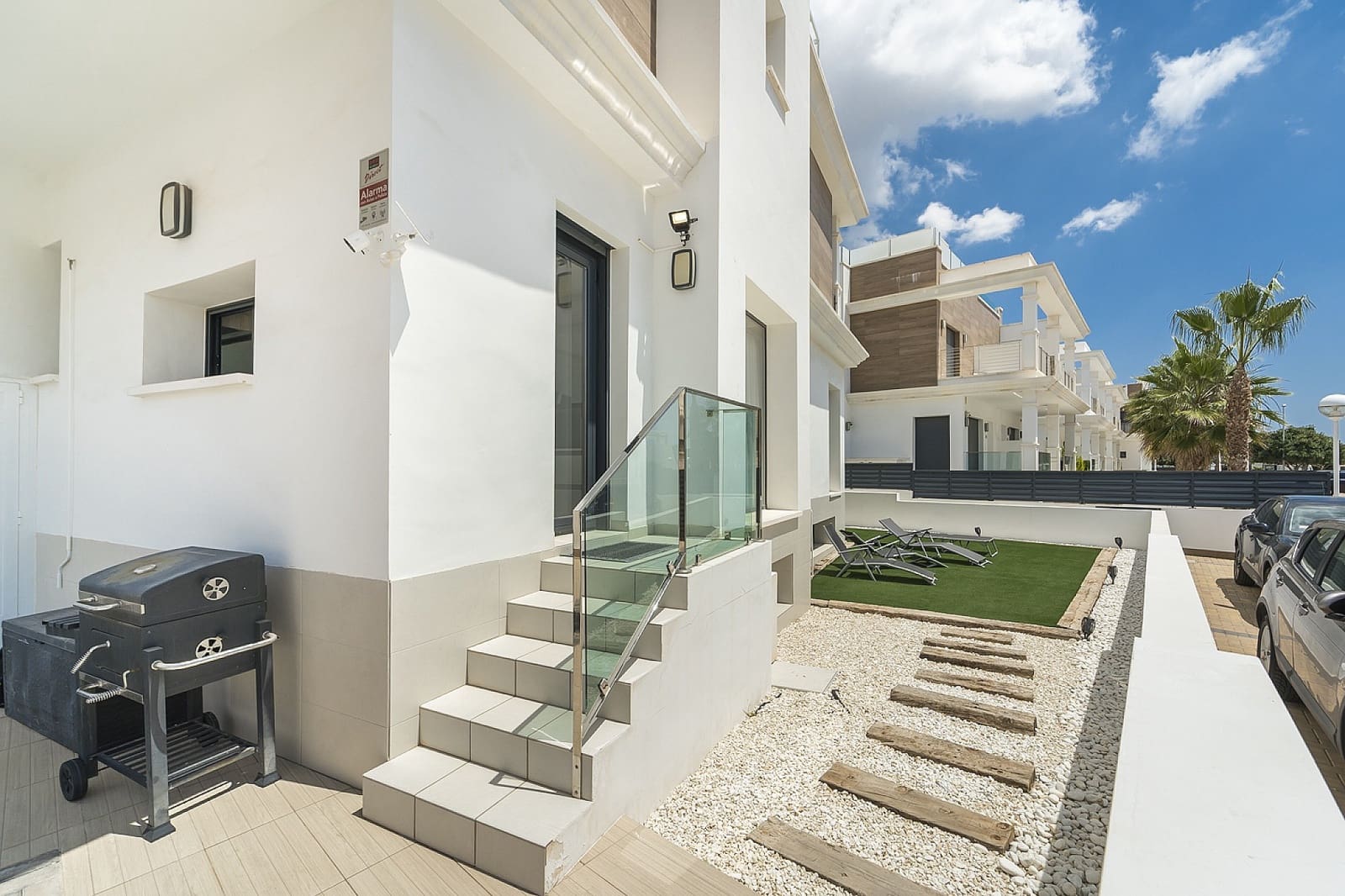 4 bedroom Villa for sale in Ciudad Quesada with pool - € 410,000 (Ref: 4704734)