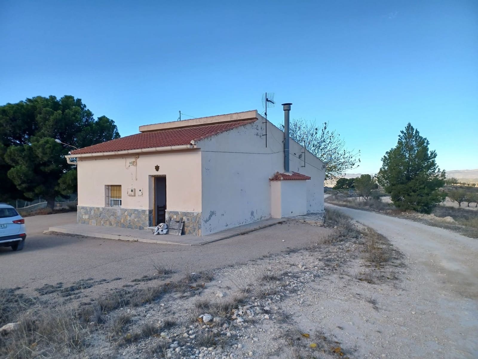 3 bedroom Finca/Country House for sale in La Zarza with garage - € 139,995 (Ref: 4738477)