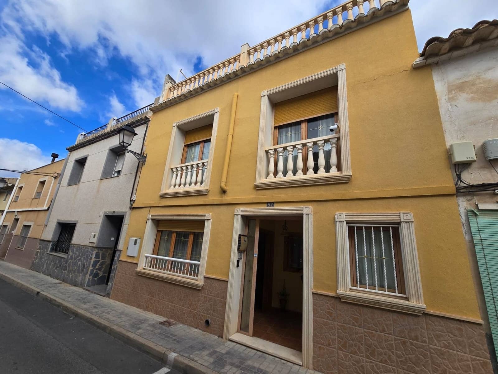 Casa de 5 habitaciones en Sax en venta con garaje - 150.000 € (Ref: 4760330)