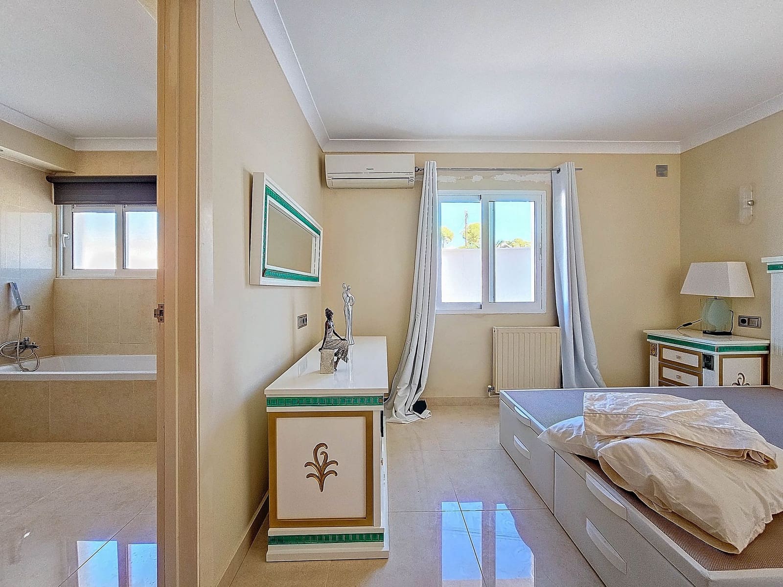 5 slaapkamer Villa te koop in Benissa met zwembad garage - € 1.399.000 (Ref: 4821119)