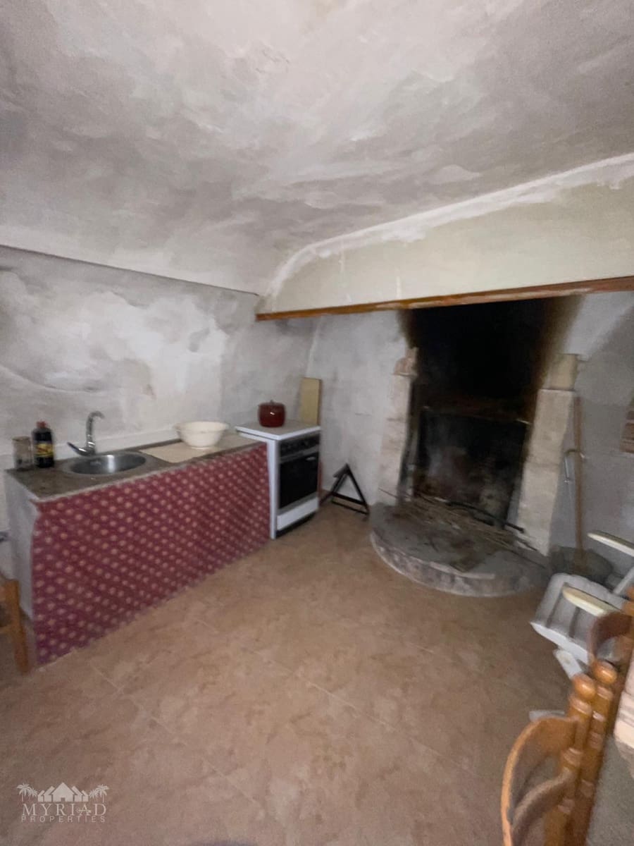 2 bedroom Cave House for sale in El Canton - € 67,000 (Ref: 4848563)