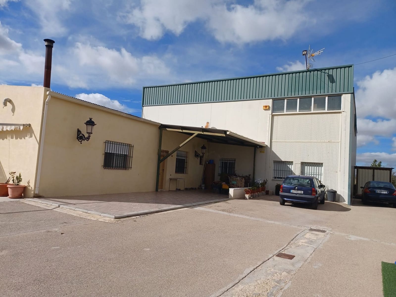 4 Zimmer Finca/Landgut zu verkaufen in Monovar / Monover mit Pool - 225.000 € (Ref: 4857774)