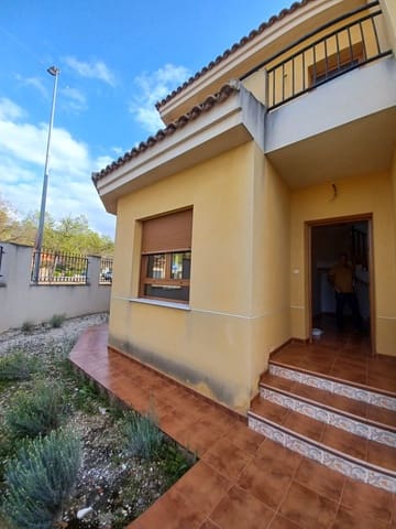 4 soveværelse Byhus til salg i Pinoso med garage - € 235.000 (Ref: 4864602)