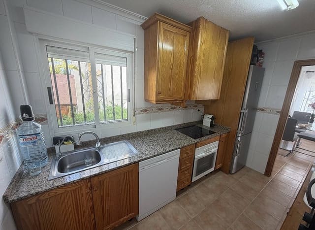 4 soveværelse Villa til salg i Castalla med swimmingpool garage - € 268.000 (Ref: 4867289)