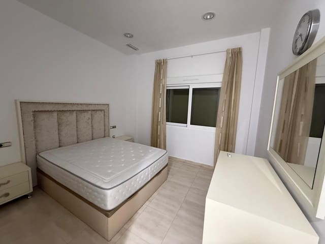 4 quarto Moradia para venda em Pinoso com piscina - 595 000 € (Ref: 4951188)