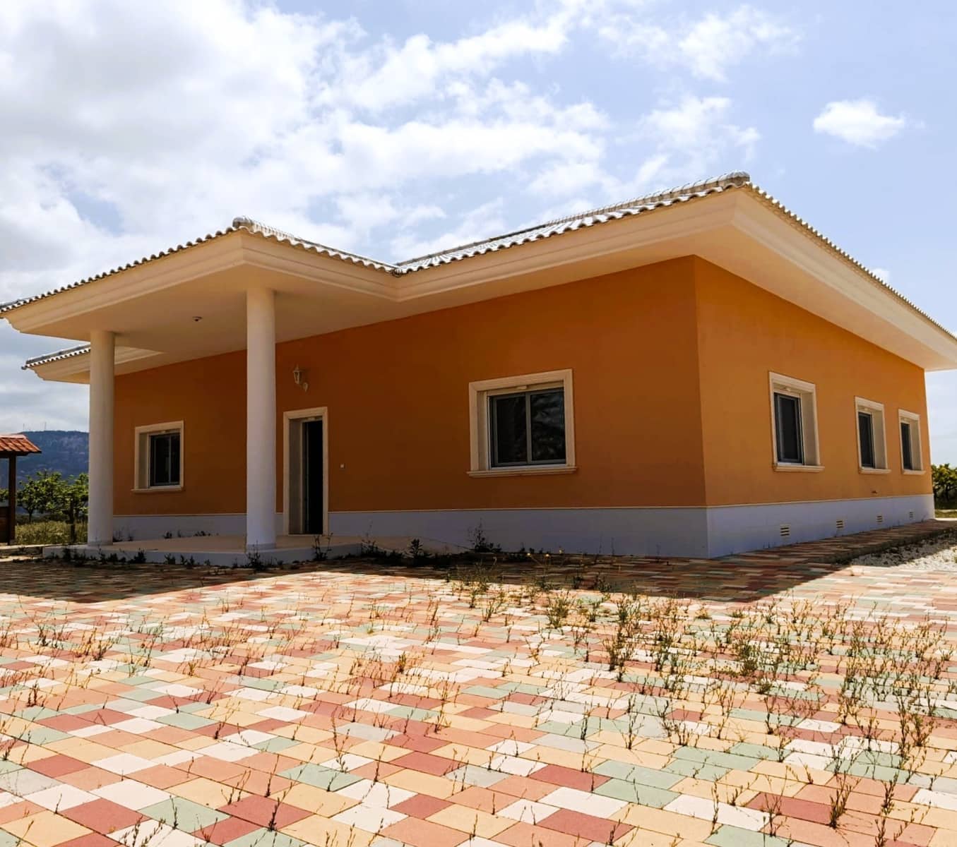 4 bedroom Villa for sale in Pinoso with pool - € 595,000 (Ref: 4951188)