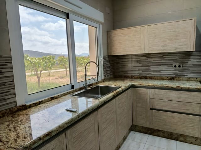 4 slaapkamer Villa te koop in Pinoso met zwembad - € 595.000 (Ref: 4951188)