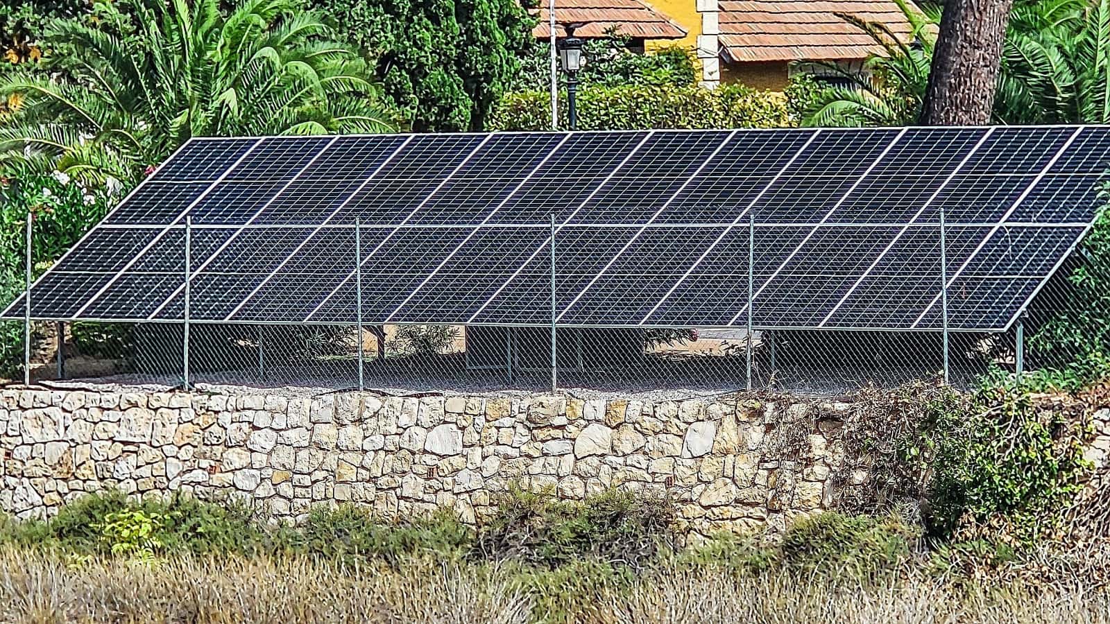 4 Zimmer Villa zu verkaufen in Yecla mit Pool Garage - 699.000 € (Ref: 4957531)