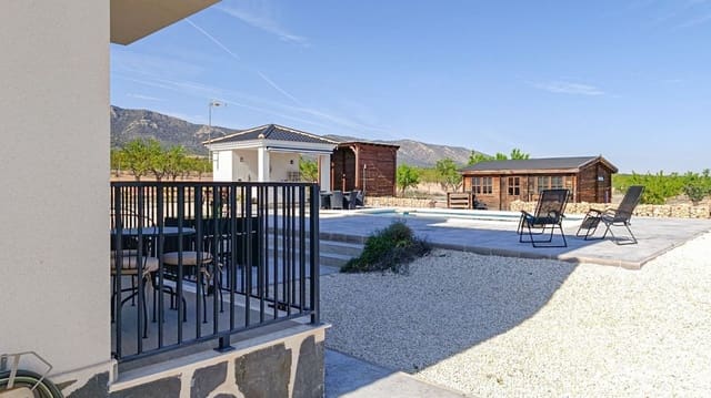 3 soveværelse Villa til salg i Lel, Pinoso med swimmingpool - € 495.000 (Ref: 4957532)