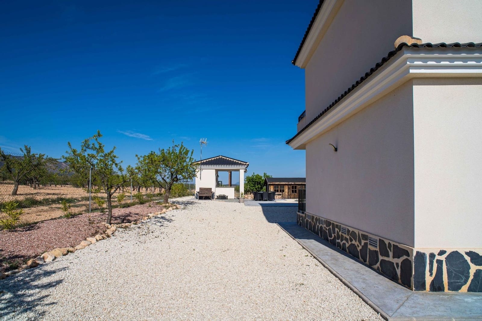 3 soveværelse Villa til salg i Lel med swimmingpool - € 495.000 (Ref: 4957532)