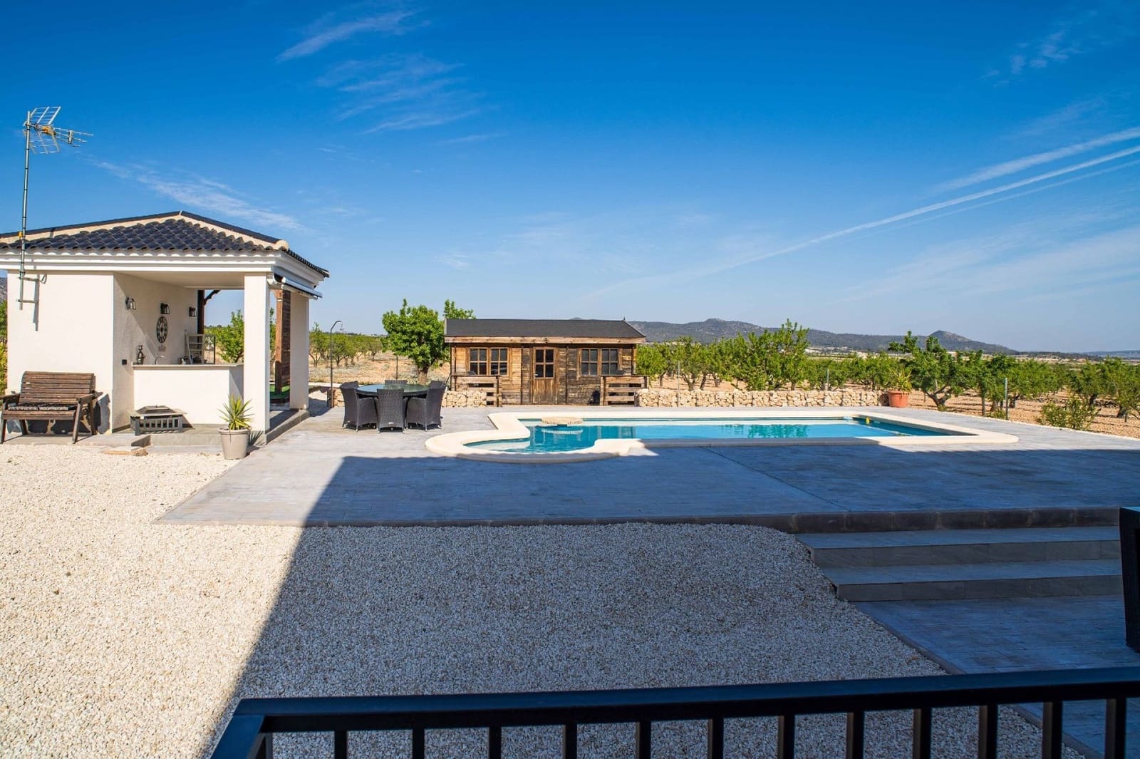 3 soveværelse Villa til salg i Lel med swimmingpool - € 495.000 (Ref: 4957532)