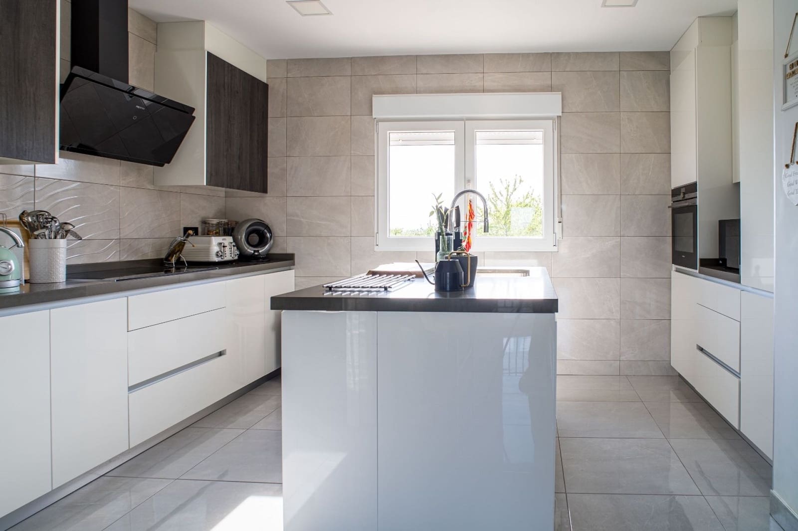 3 soveværelse Villa til salg i Lel med swimmingpool - € 495.000 (Ref: 4957532)