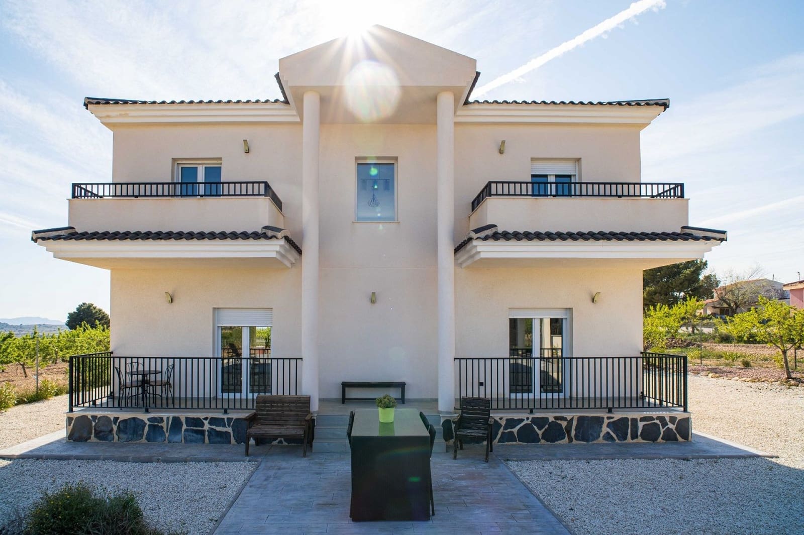 3 soveværelse Villa til salg i Lel med swimmingpool - € 495.000 (Ref: 4957532)