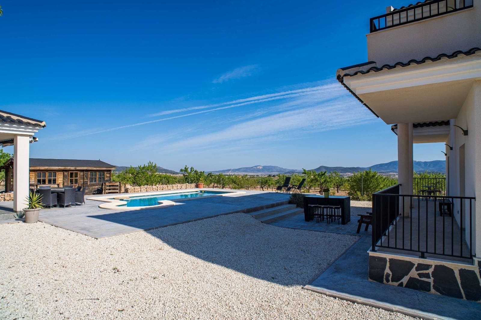 3 soveværelse Villa til salg i Lel med swimmingpool - € 495.000 (Ref: 4957532)