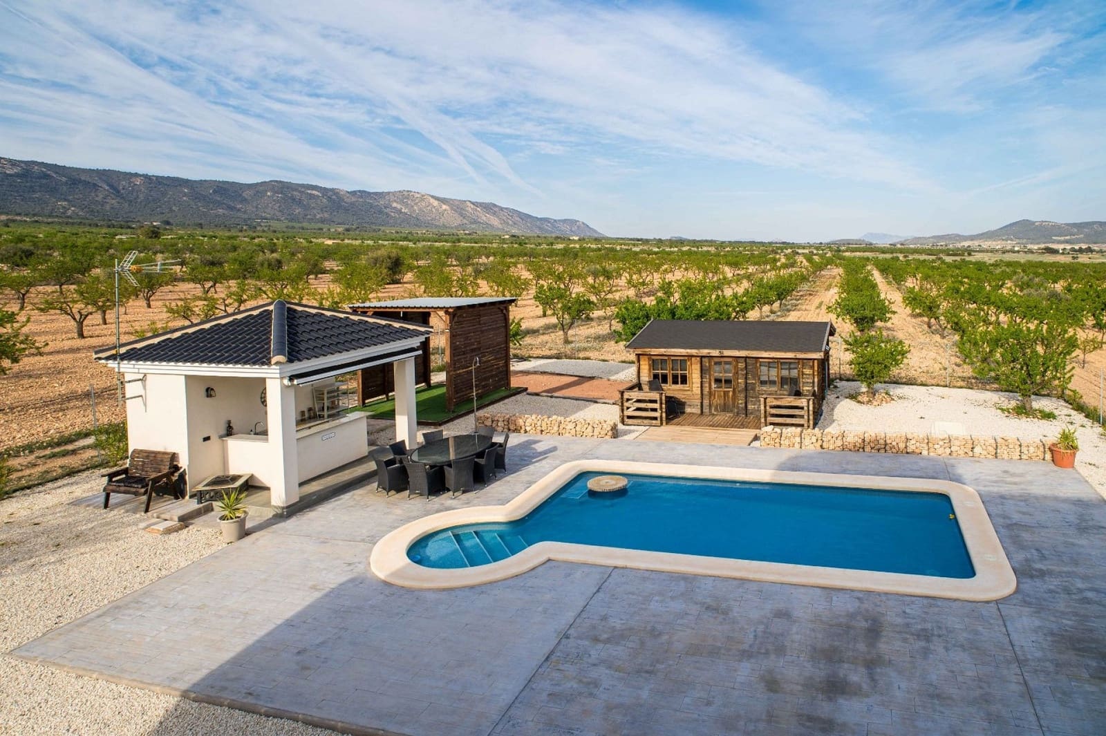 3 soveværelse Villa til salg i Lel med swimmingpool - € 495.000 (Ref: 4957532)