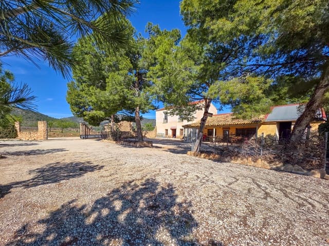 5 sovrum Finca/Hus på landet till salu i Raspay, Yecla med garage - 339 000 € (Ref: 4957533)