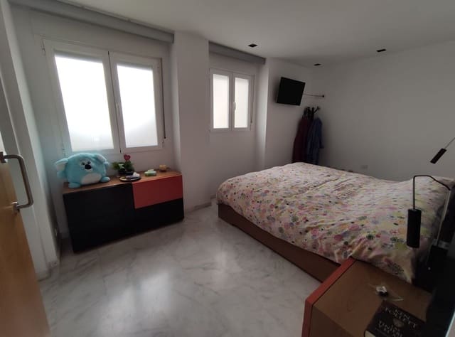 3 soverom Penthouse til salgs i Elda - € 260 000 (Ref: 4957535)