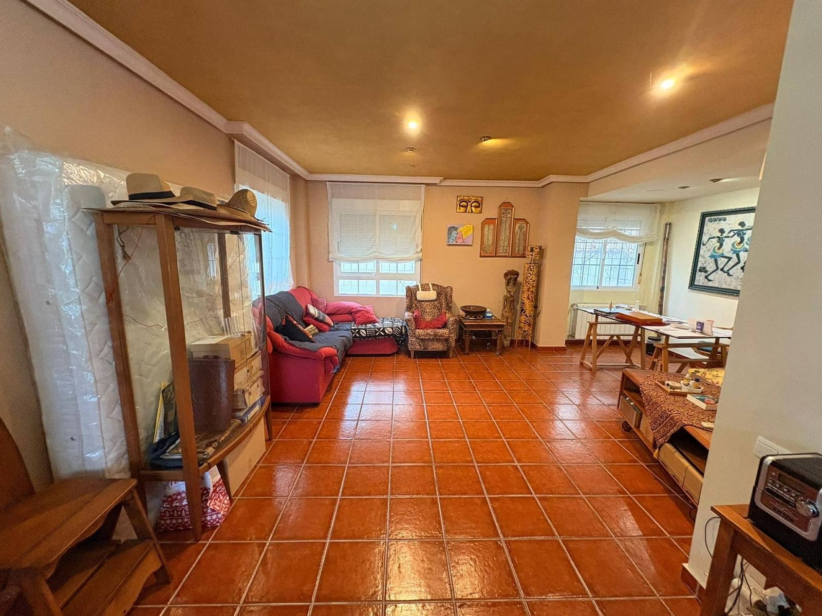 3 bedroom Semi-detached Villa for sale in Elda with pool - € 280,000 (Ref: 4957541)