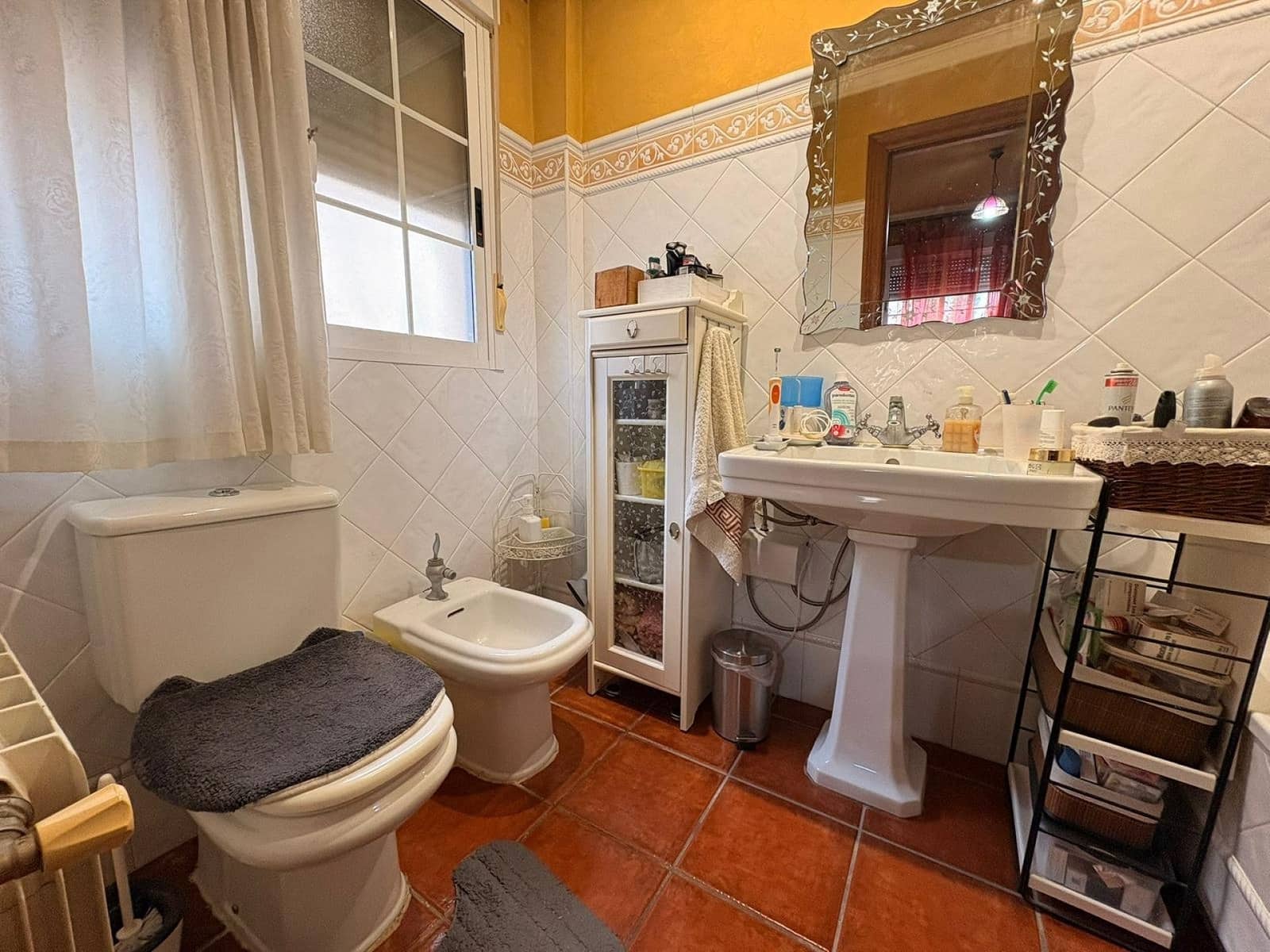 3 bedroom Semi-detached Villa for sale in Elda with pool - € 280,000 (Ref: 4957541)