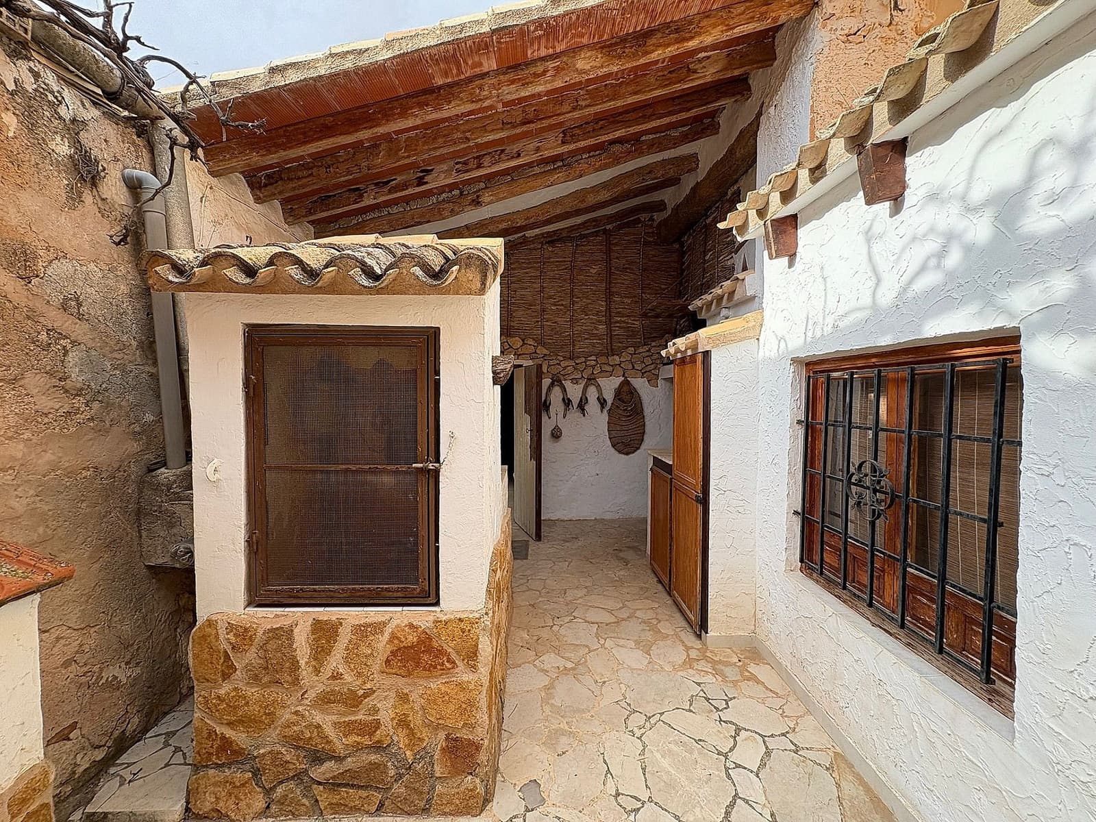 5 quarto Moradia Geminada para venda em Pinoso com piscina garagem - 299 995 € (Ref: 4994726)