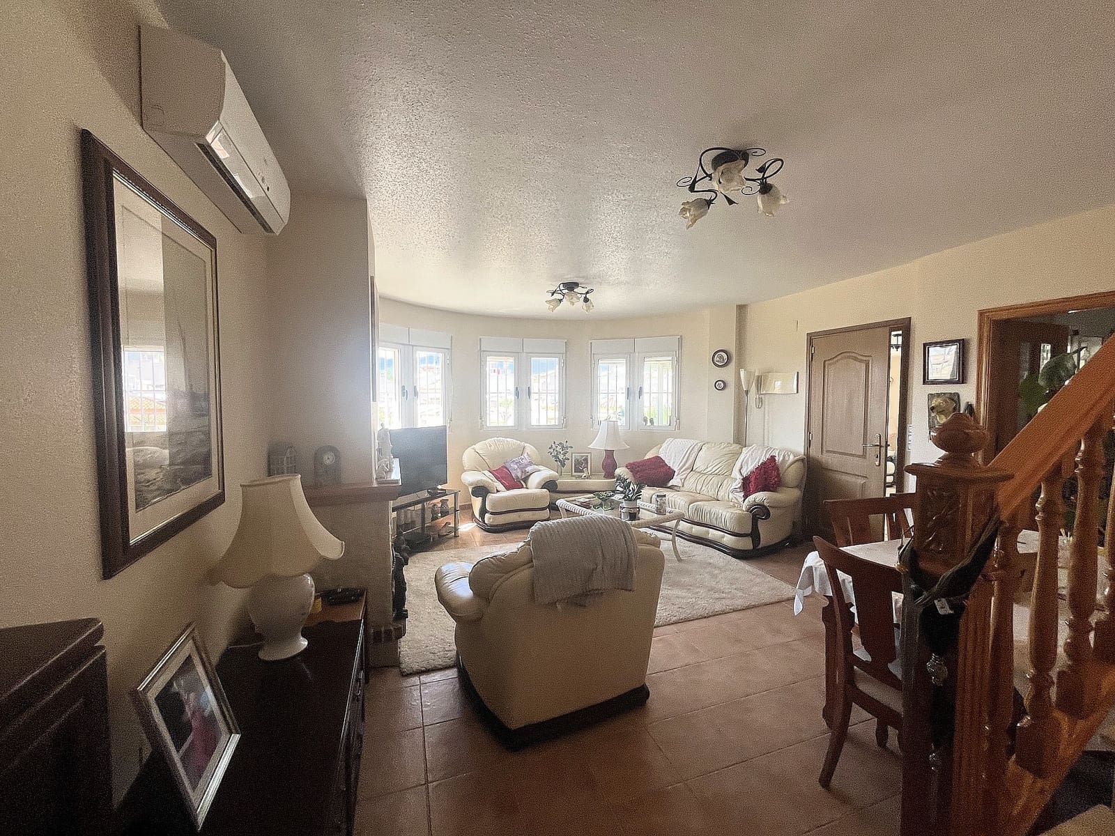 4 Zimmer Villa zu verkaufen in Castalla mit Pool - 295.000 € (Ref: 5017584)