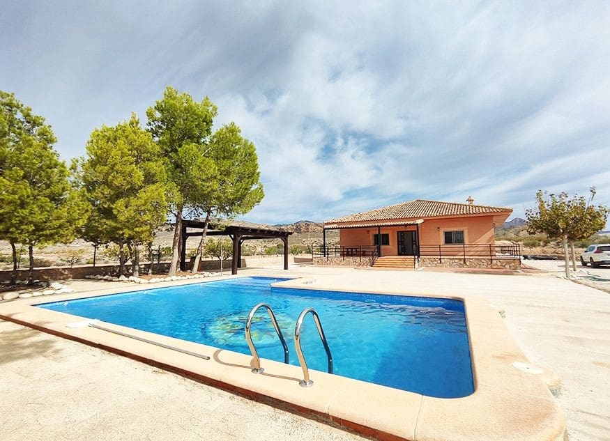 3 bedroom Villa for sale in Abanilla with pool - € 297,000 (Ref: 5017587)