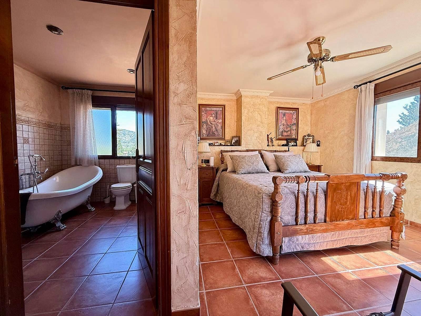 6 quarto Moradia para venda em Salinas com piscina - 949 000 € (Ref: 5065311)