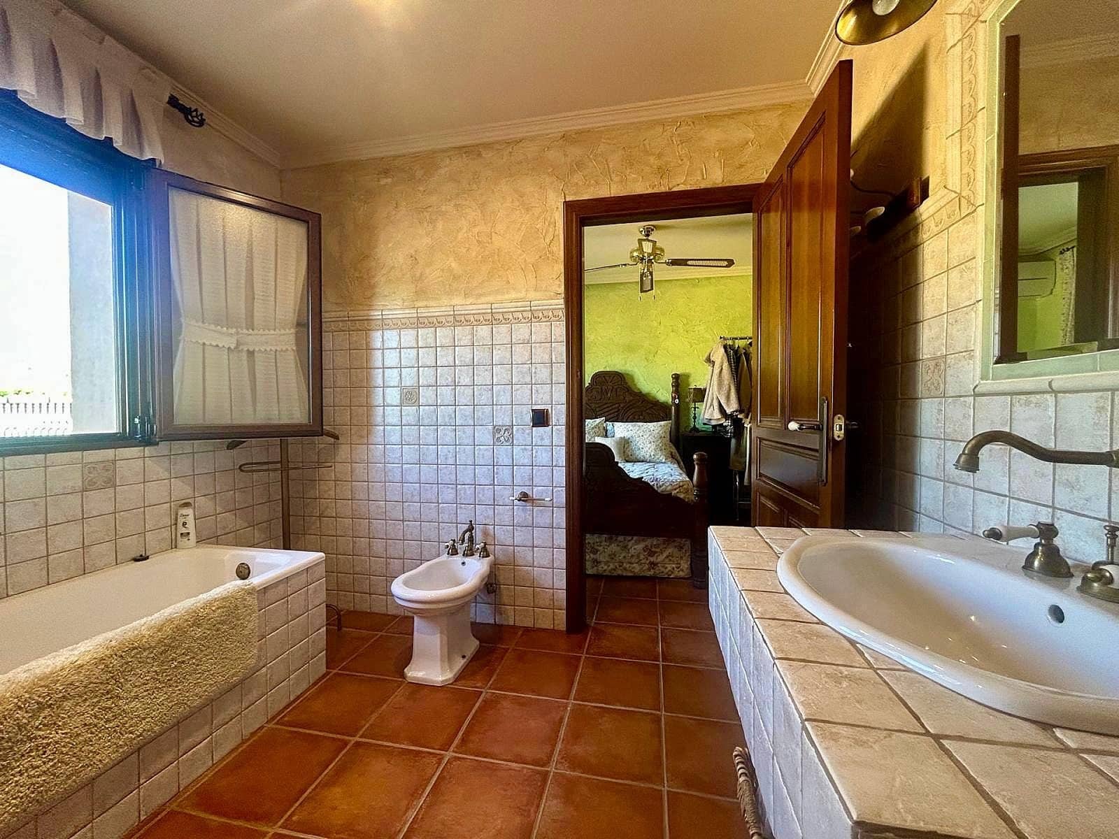 6 quarto Moradia para venda em Salinas com piscina - 949 000 € (Ref: 5065311)