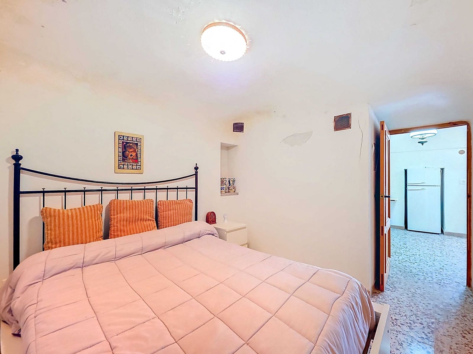 4 soverom Grottehus til salgs i Pinoso med garasje - € 159 950 (Ref: 5095915)