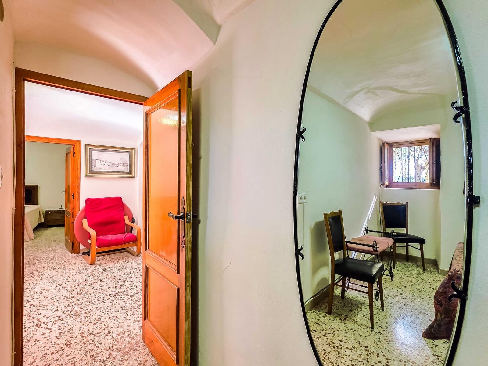 4 soverom Grottehus til salgs i Pinoso med garasje - € 159 950 (Ref: 5095915)