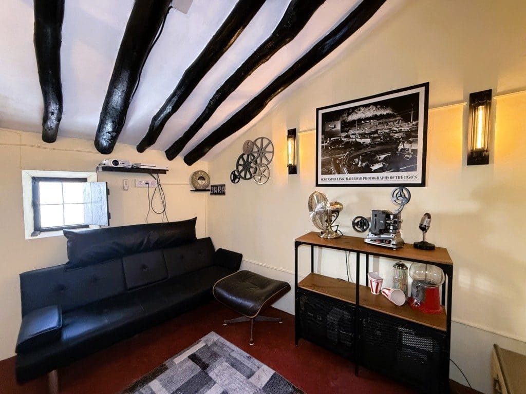 Casa de 6 habitaciones en Pinoso en venta - 325.000 € (Ref: 5102493)