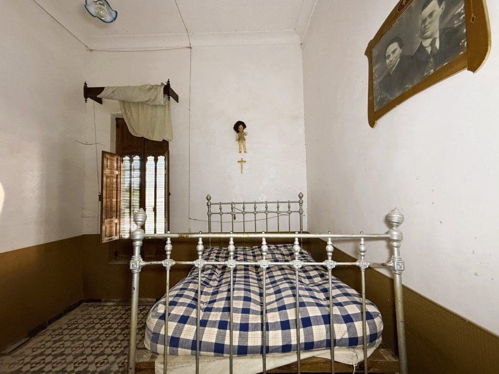 6 quarto Casa em Banda para venda em L'Alguena / Alguenya com garagem - 95 000 € (Ref: 5106871)