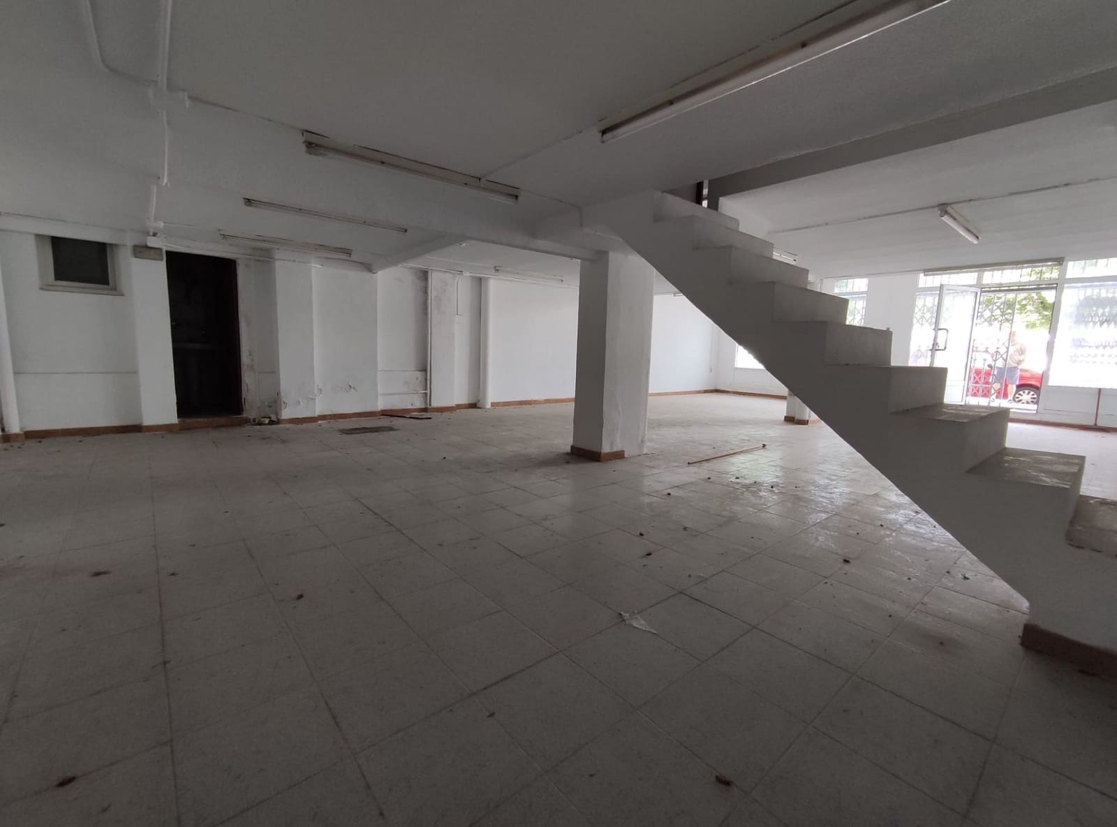 Erhverv til salg i Elda - € 67.000 (Ref: 5126517)