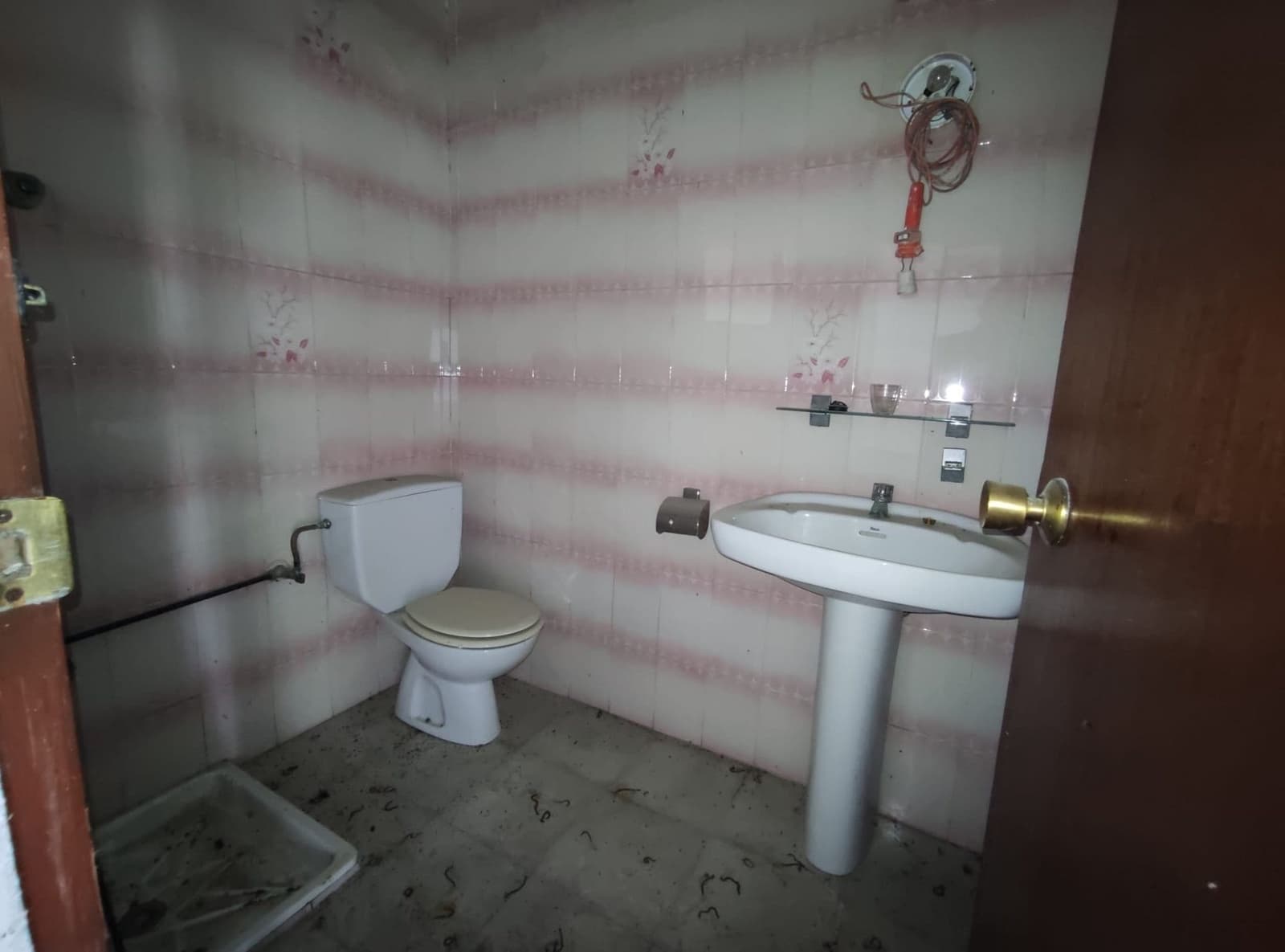 Erhverv til salg i Elda - € 67.000 (Ref: 5126517)