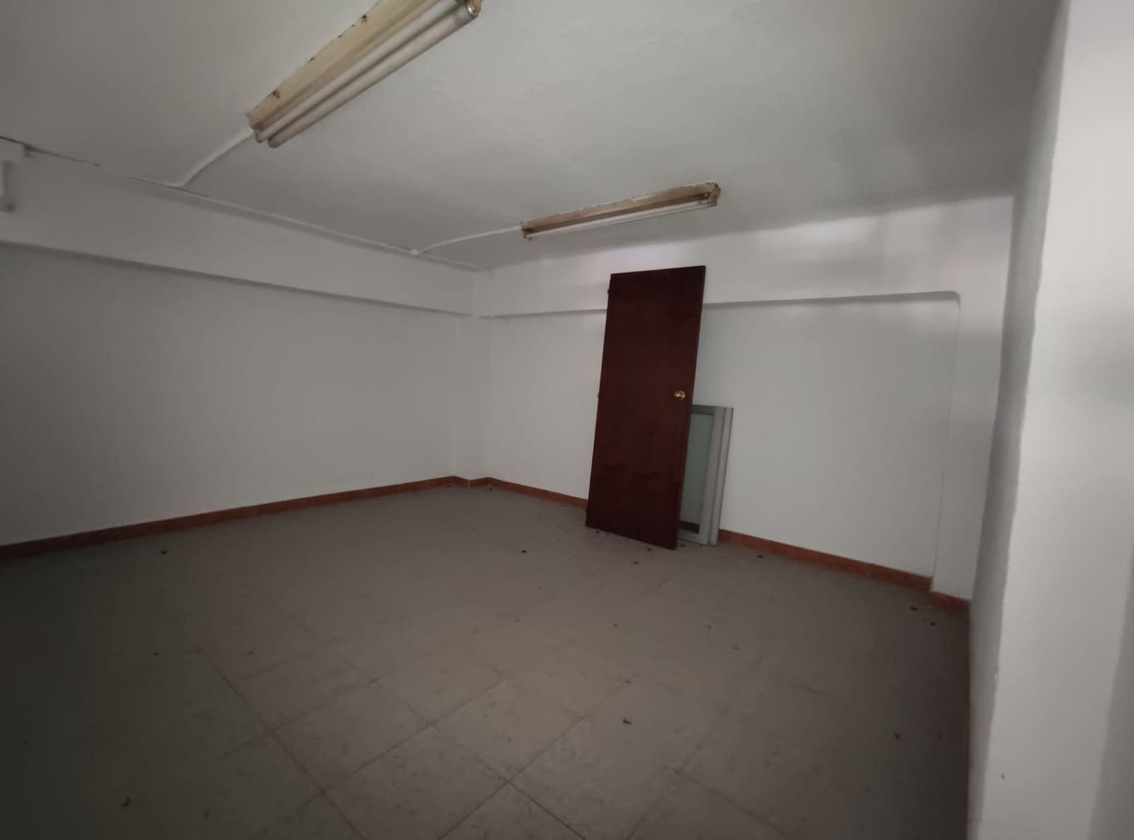 Erhverv til salg i Elda - € 67.000 (Ref: 5126517)