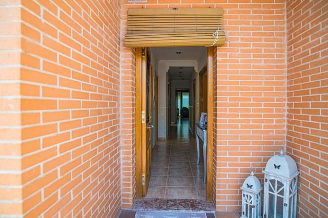 4 soverom Villa til salgs i Pinoso med garasje - € 299 950 (Ref: 5306159)