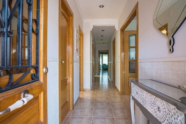 4 soverom Villa til salgs i Pinoso med garasje - € 299 950 (Ref: 5306159)
