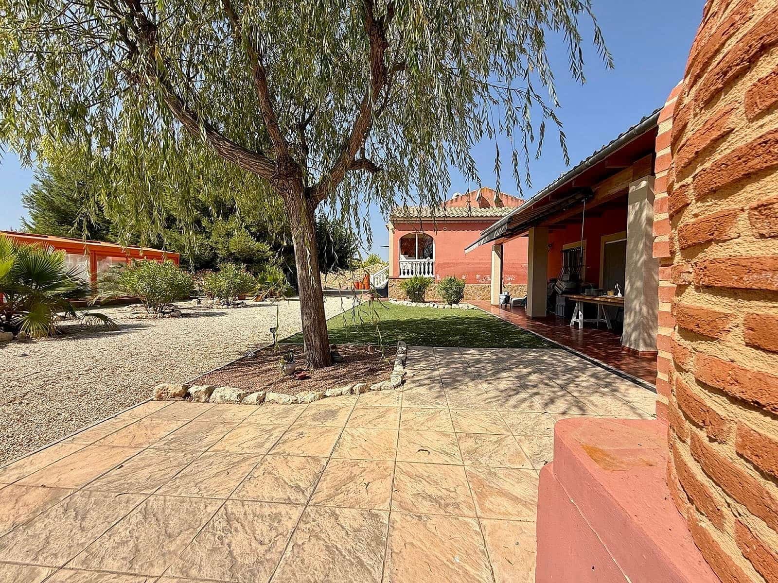 2 quarto Moradia para venda em Lel com piscina garagem - 340 000 € (Ref: 5344096)