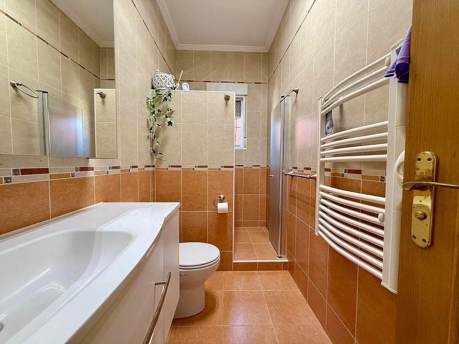2 quarto Moradia para venda em Lel com piscina garagem - 340 000 € (Ref: 5344096)