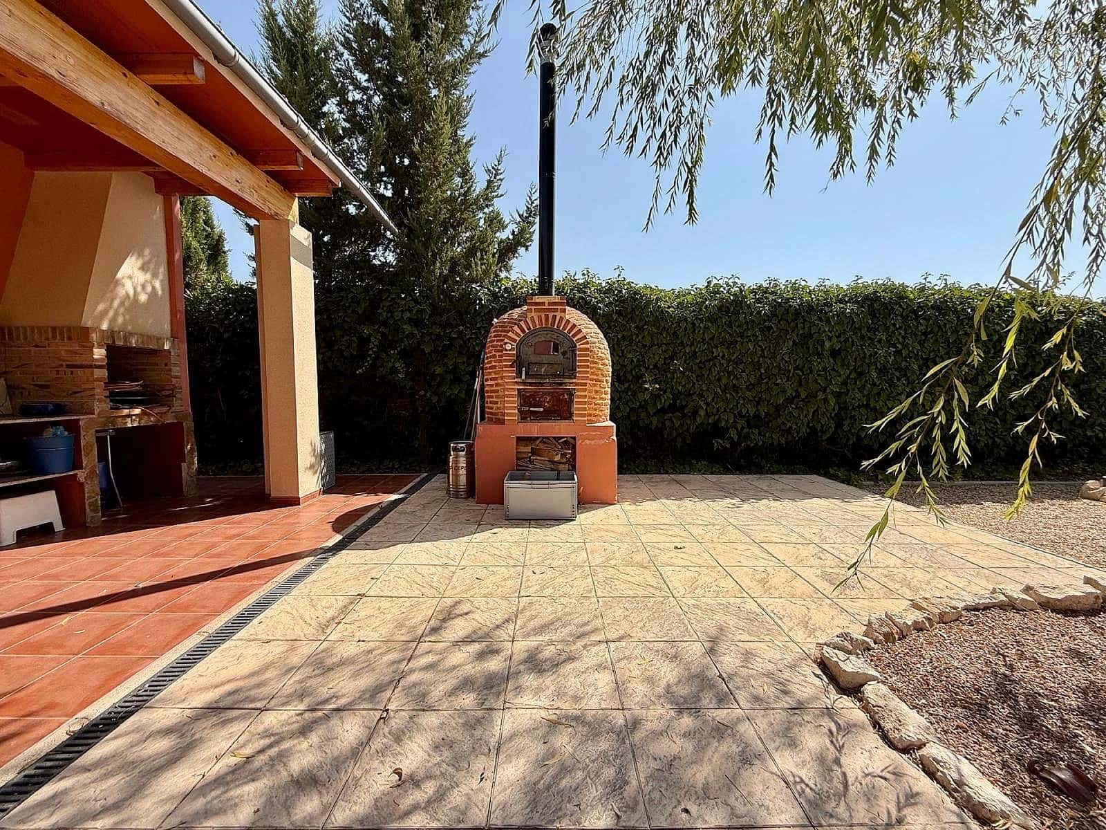 2 quarto Moradia para venda em Lel com piscina garagem - 340 000 € (Ref: 5344096)
