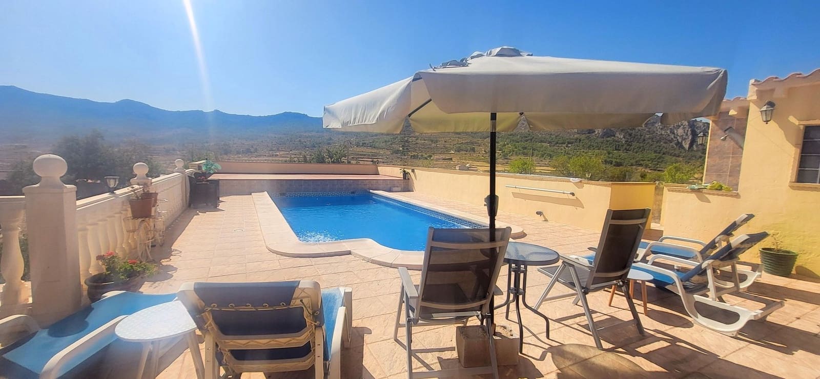 3 makuuhuone Huvila myytävänä paikassa La Romana mukana uima-altaan - 289 999 € (Ref: 5375896)